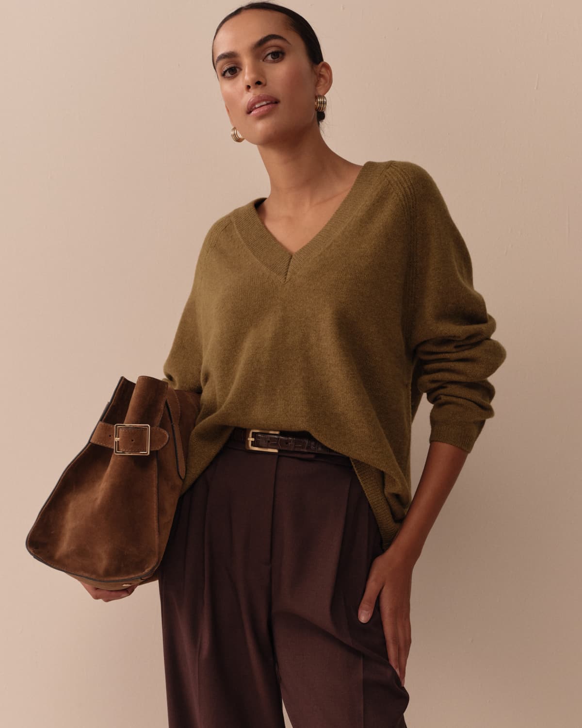 أخضر زيتوني