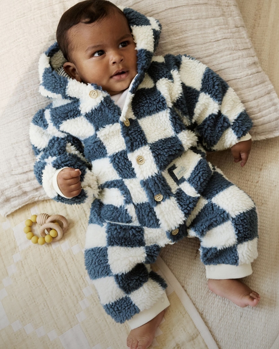 سترات برامسوت وملابس الأطفال الرضع