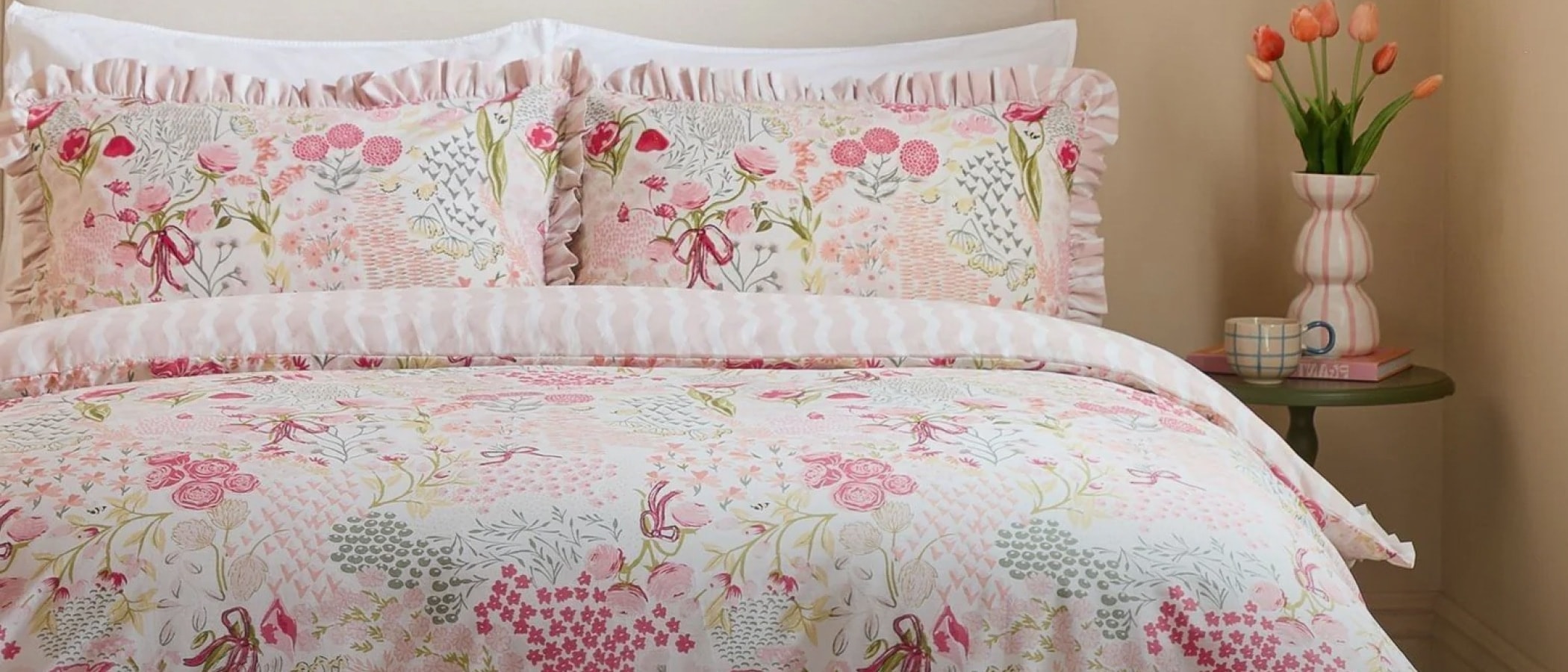 NEW SEASON BEDDING